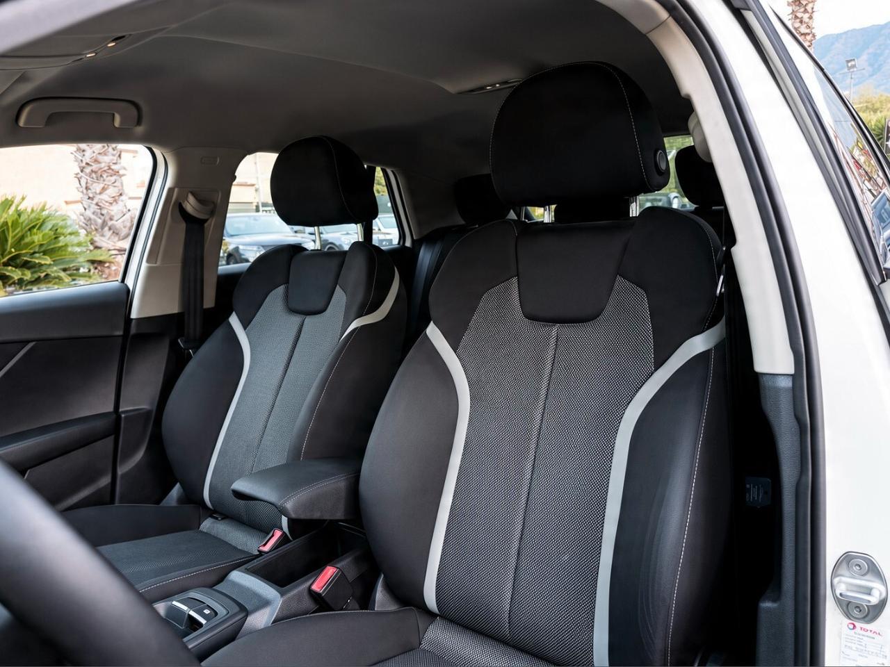 Audi Q2 30 TDI S line S-tronic 116CV MATRIX
