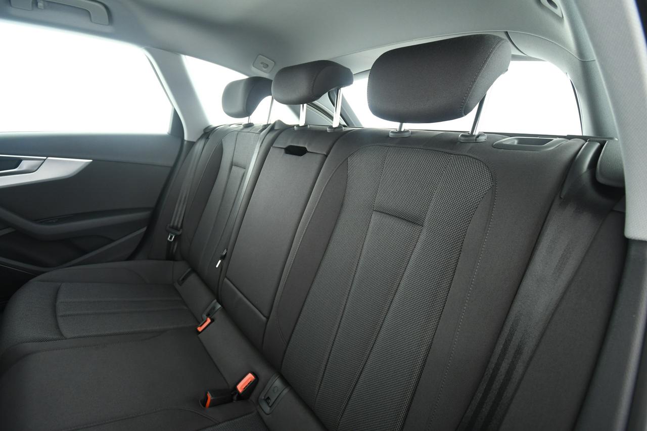 AUDI A4 Avant 40 2.0 tdi Sport quattro 190cv S-LINE+FULL LED+C18"