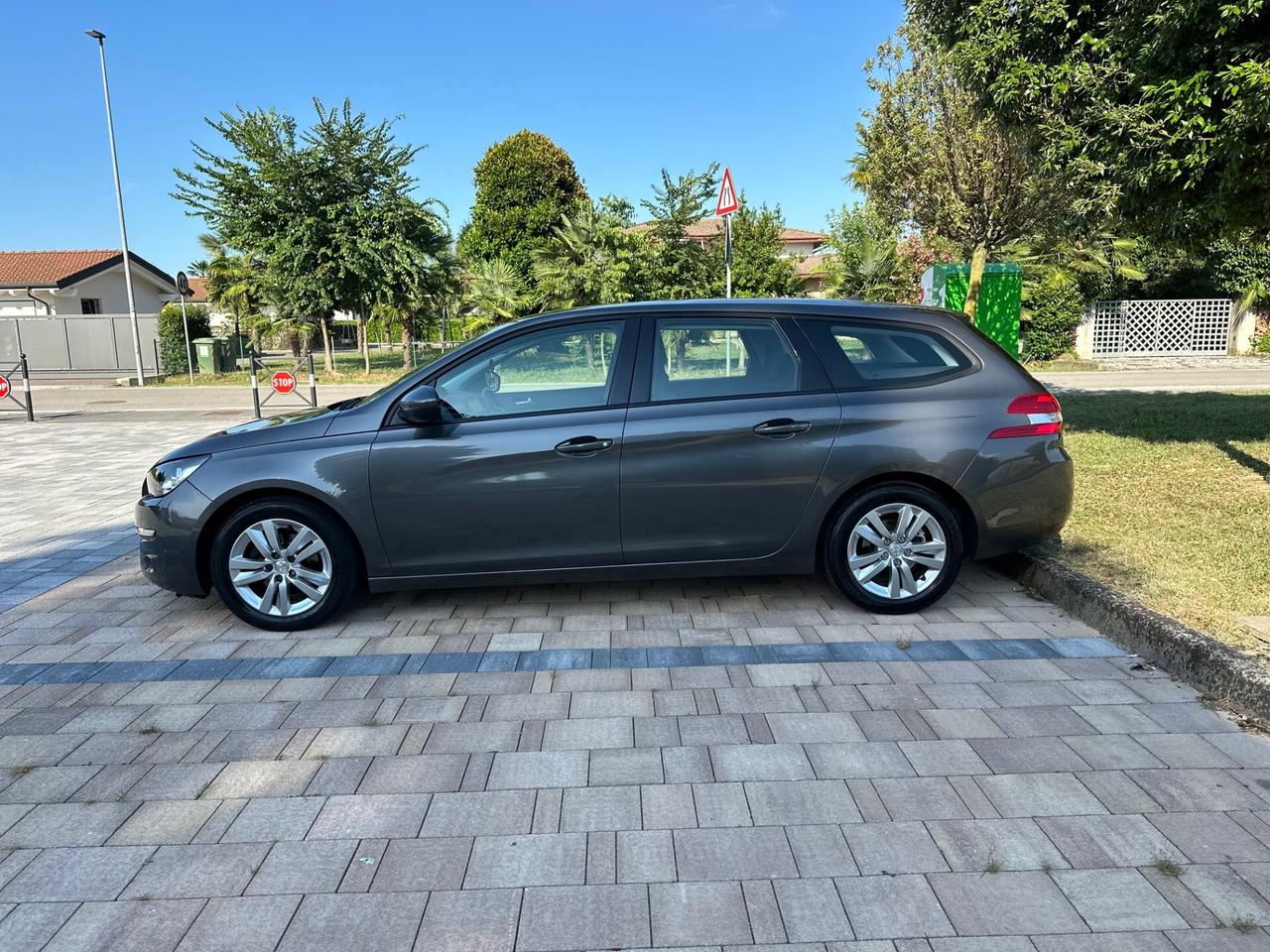 Peugeot 308 BlueHDi 120 S&S SW Business NEOPATENTATI