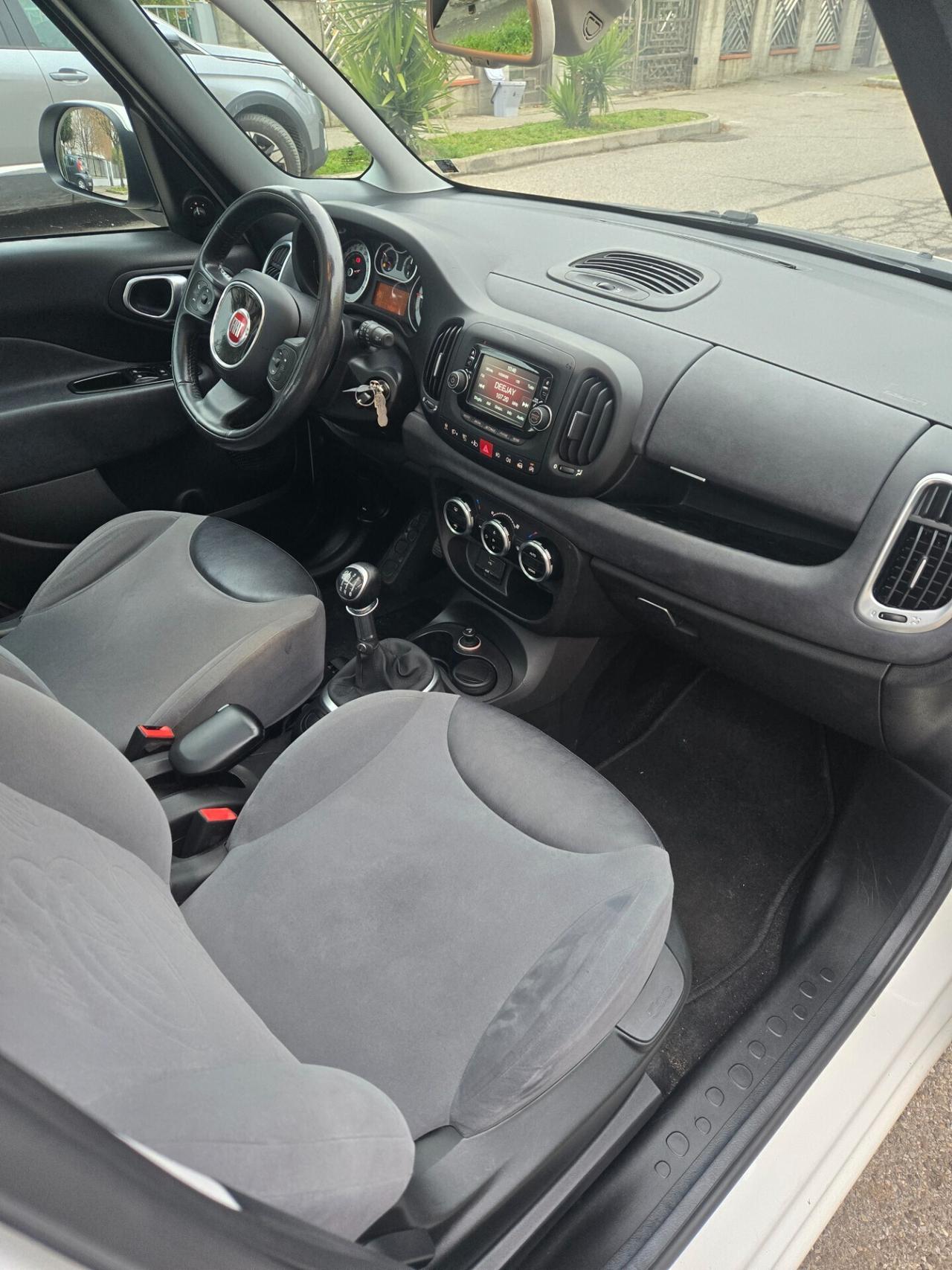 Fiat 500L 1.6 Multijet 105 CV Panoramic Edition Bianco Gelato