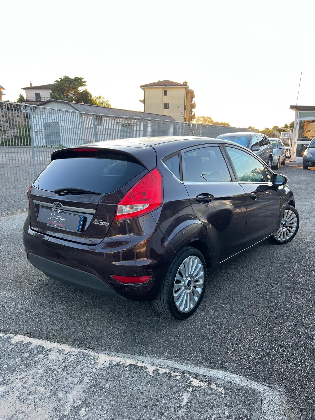 Ford Fiesta 1.4 5 porte Bz.- GPL Titanium