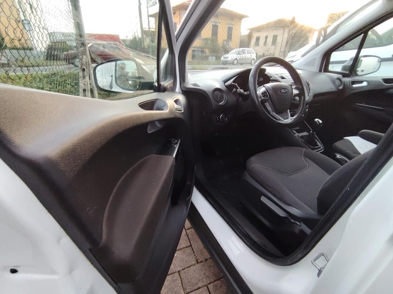 Ford Tourneo Courier 1.5 TDCI 75 CV Plus