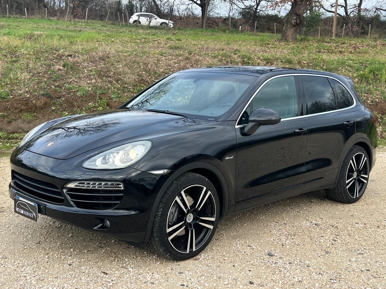 Porsche Cayenne 3.0 Diesel FULL OPTIONAL PERMUTE RATE GARANZIA