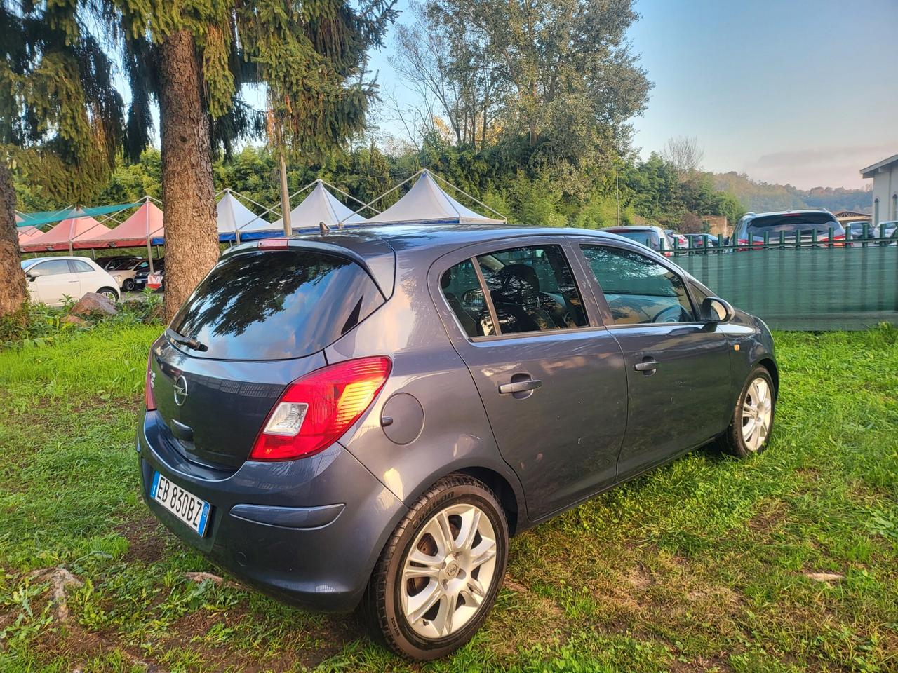 Opel Corsa 1.4 16V 5 porte automatica Cosmo UNICO PROPR.