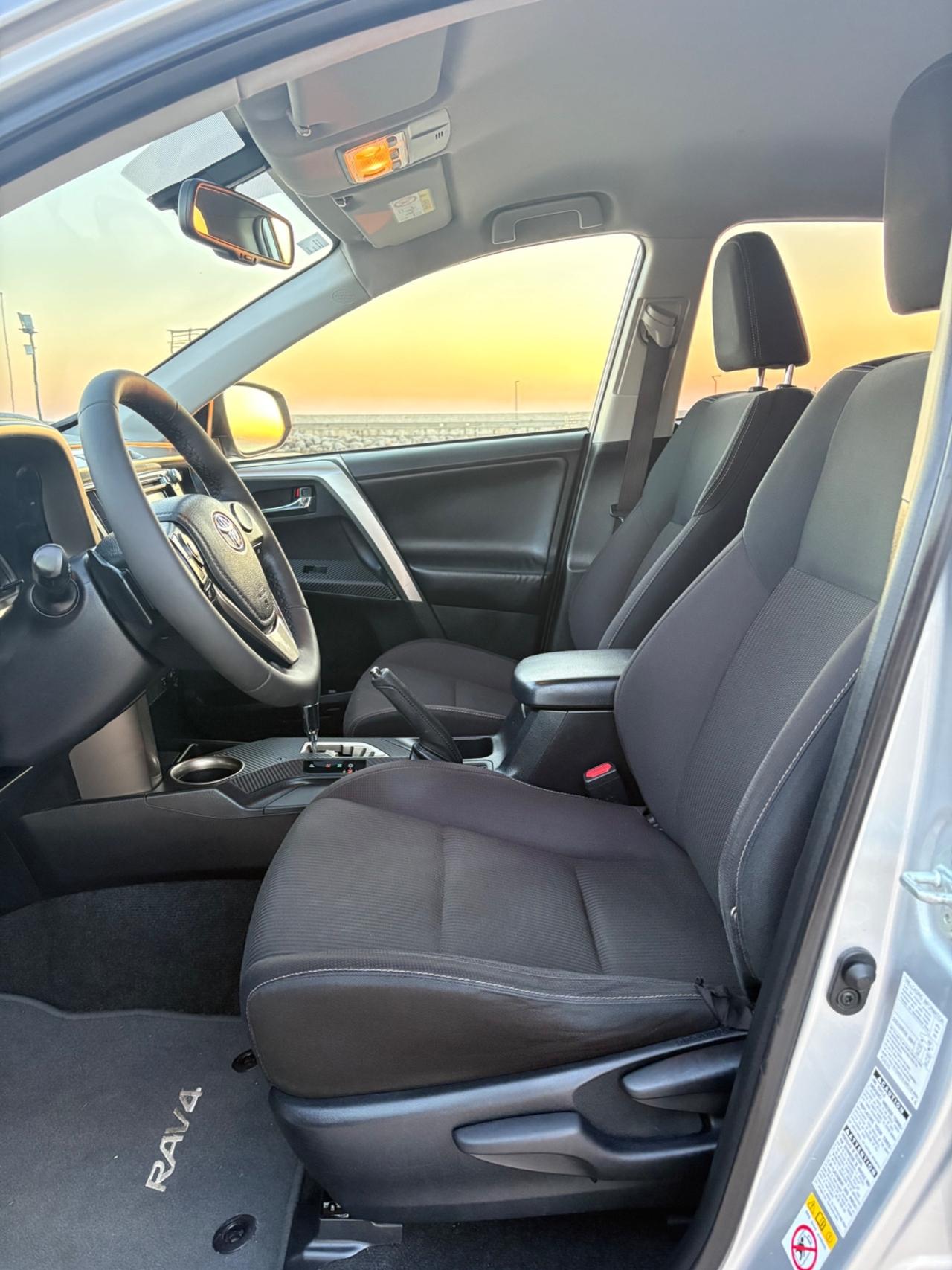 Toyota RAV 4 RAV4 2.2 D-4D 4WD Lounge