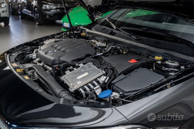 MERCEDES-BENZ CLA 200 d Automatic Premium
