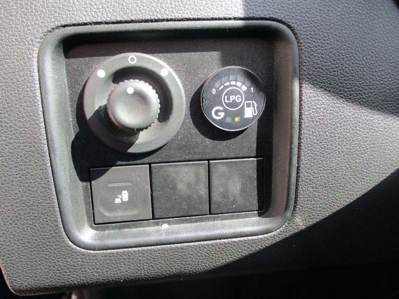 DACIA DUSTER 1.6 SCe 4x2 115cv Prestige benz/gpl