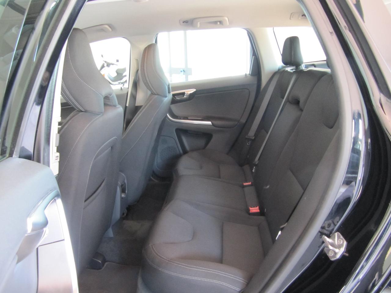 Volvo XC 60 D3 R-design Momentum