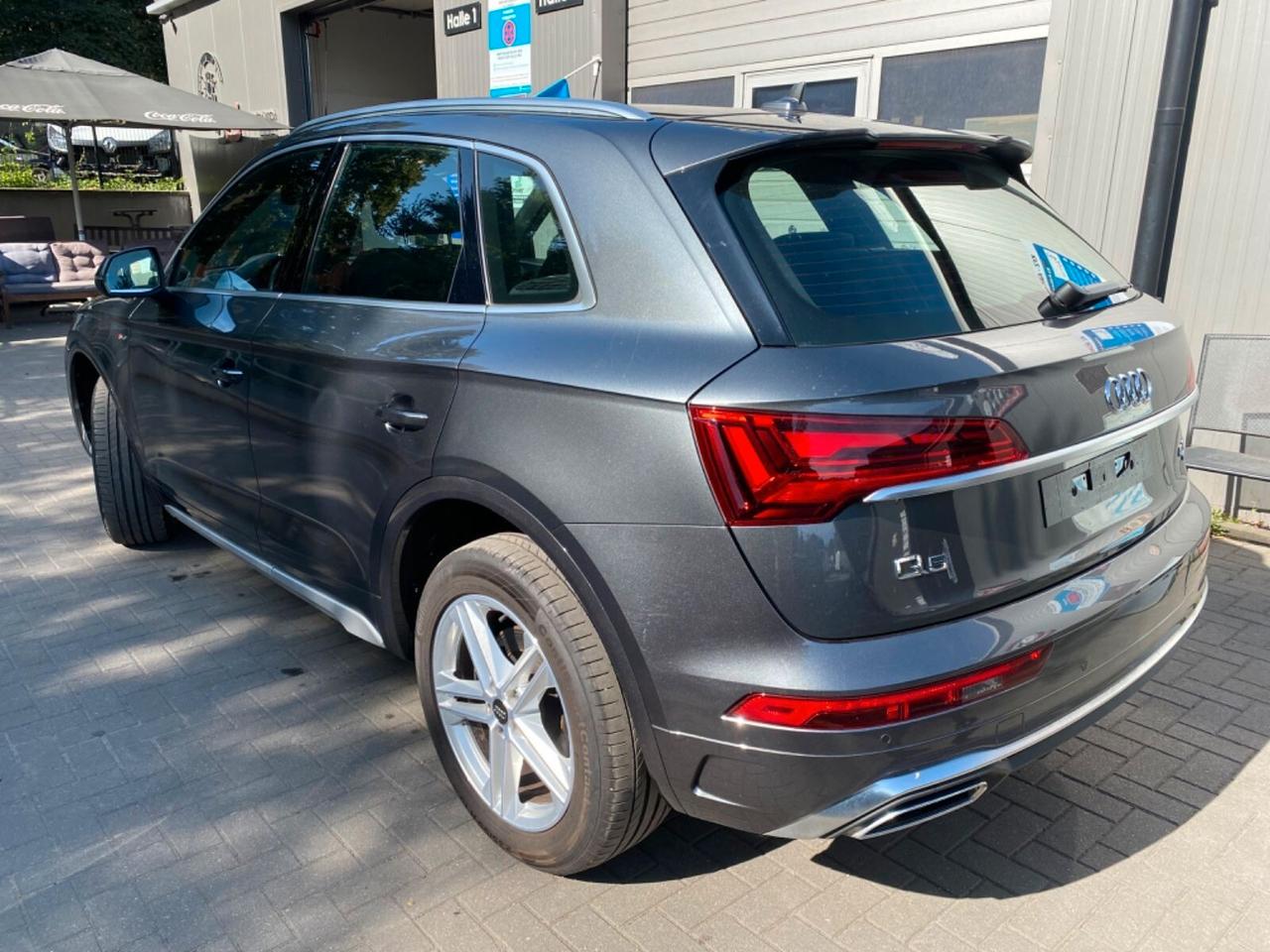 Audi Q5 40 2.0 tdi S line quattro