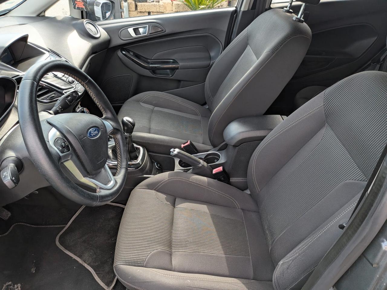 Ford Fiesta 1.5 TDCi 75CV 5 porte Titanium