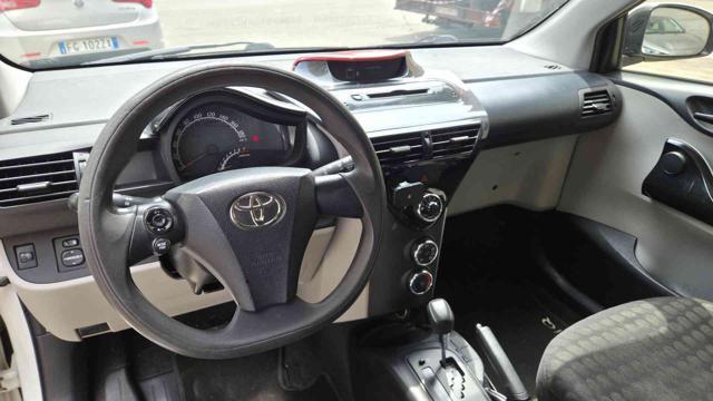 TOYOTA iQ 1.0 CVT Trend