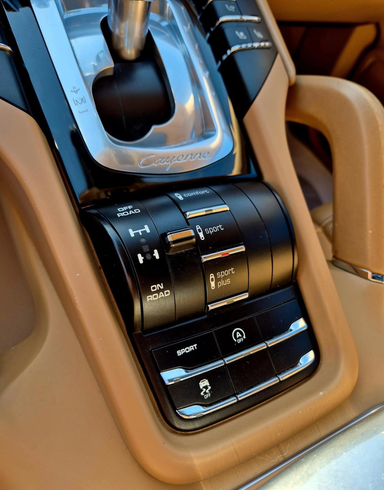 Porsche Cayenne 3.0 Diesel - Tetto apribile