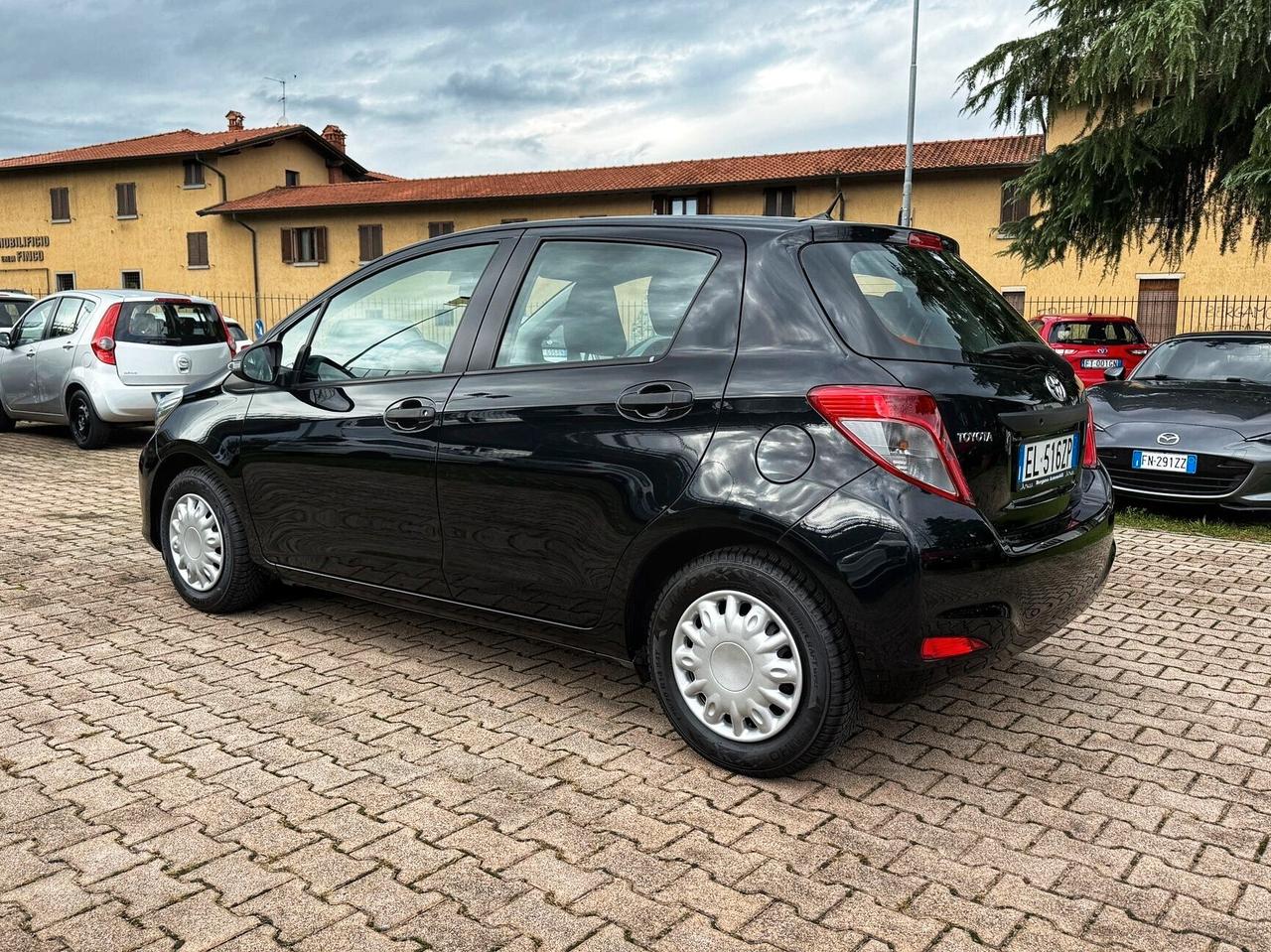 Toyota Yaris 1.0 5 porte Lounge OK NEOPATENTATI