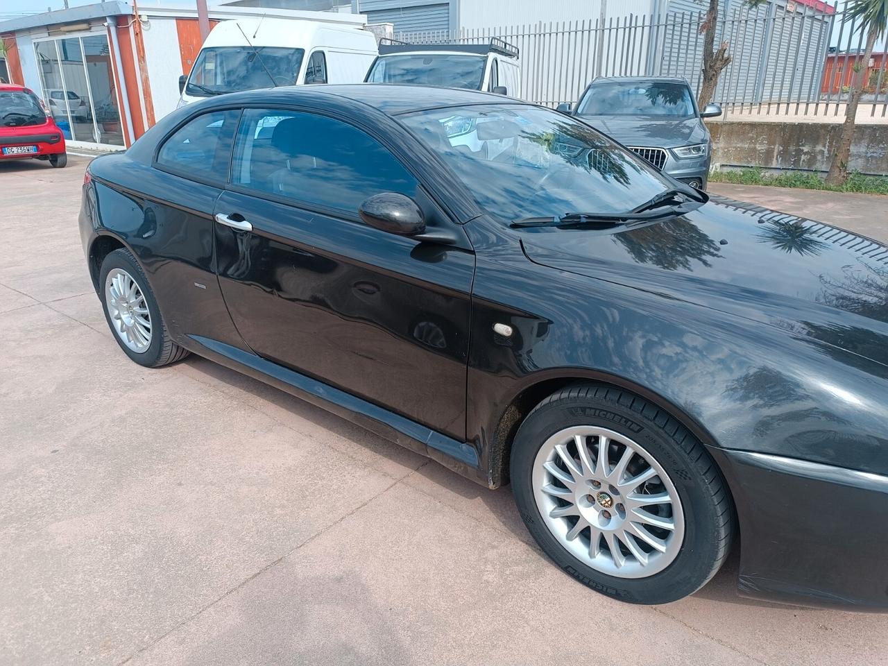 Alfa Romeo GT 1.9 MJT 16V Luxury