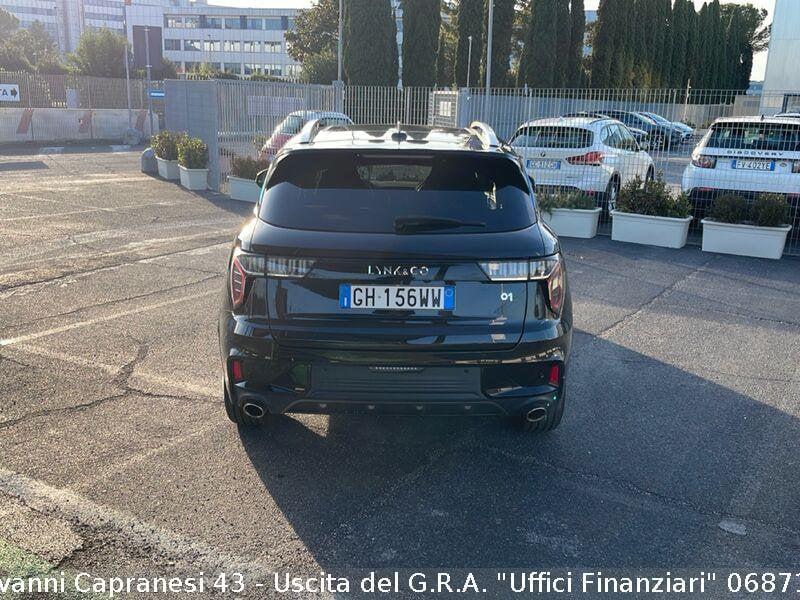 Lynk & Co 01 01 PHEV