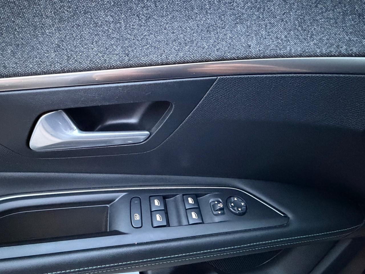 Peugeot 3008 1.5 BlueHDi 130 S&S Allure 2021