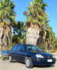 citroen saxo con gancio di traino e carrello omologati