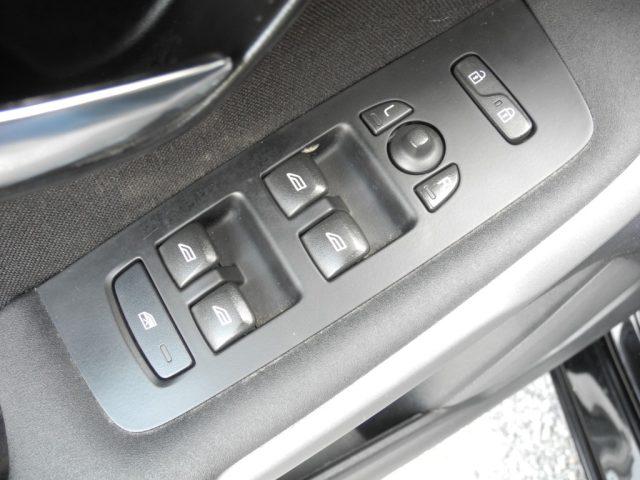 VOLVO V40 D2 1.6 D Kinetic - OK NEOPATENTATI - UNICO PROPR.