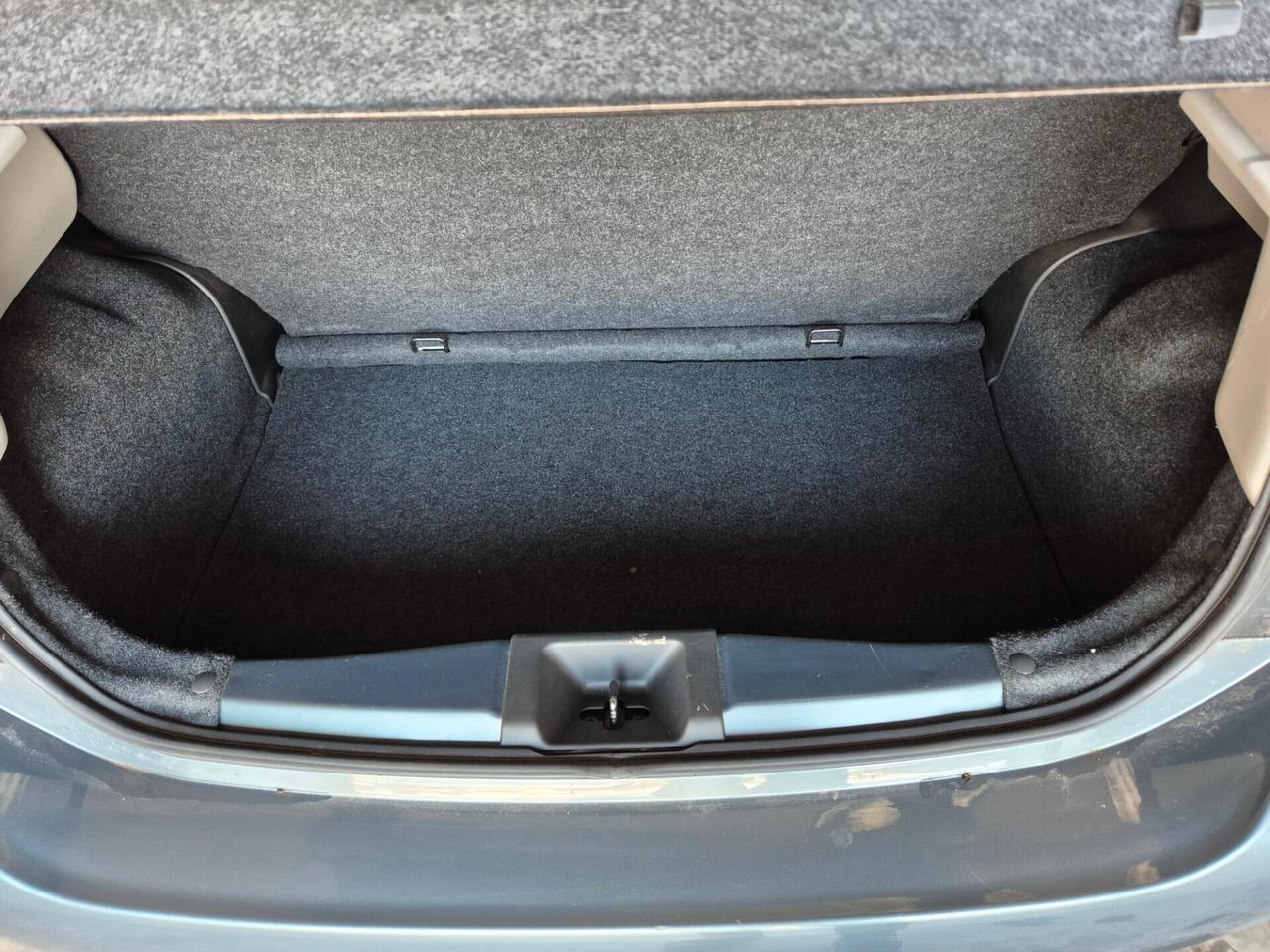 Nissan Micra 1.2 12V 5 porte Visia