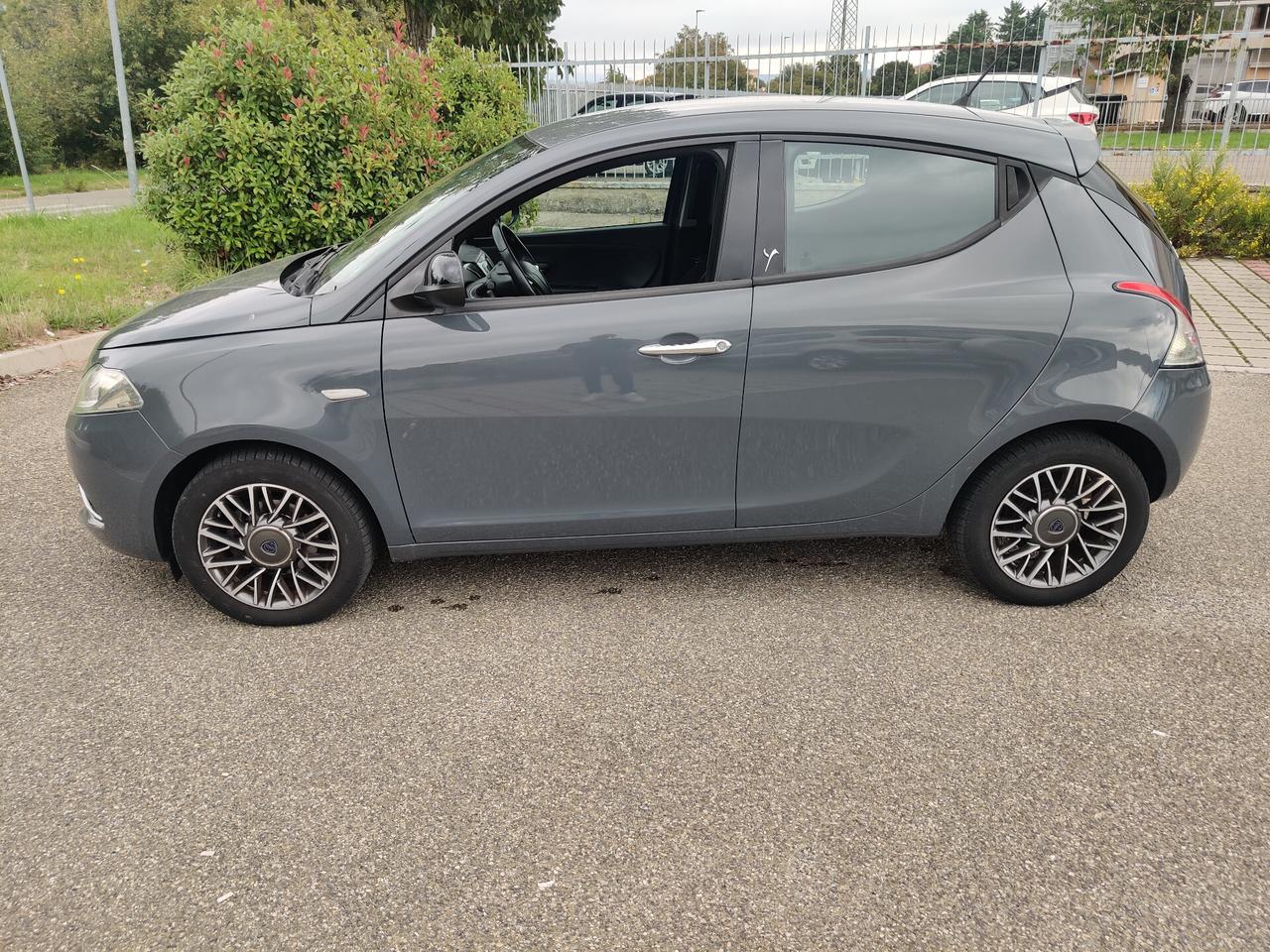 Lancia Ypsilon 1.3 MJT 16V 95 CV 5 porte S&S Gold