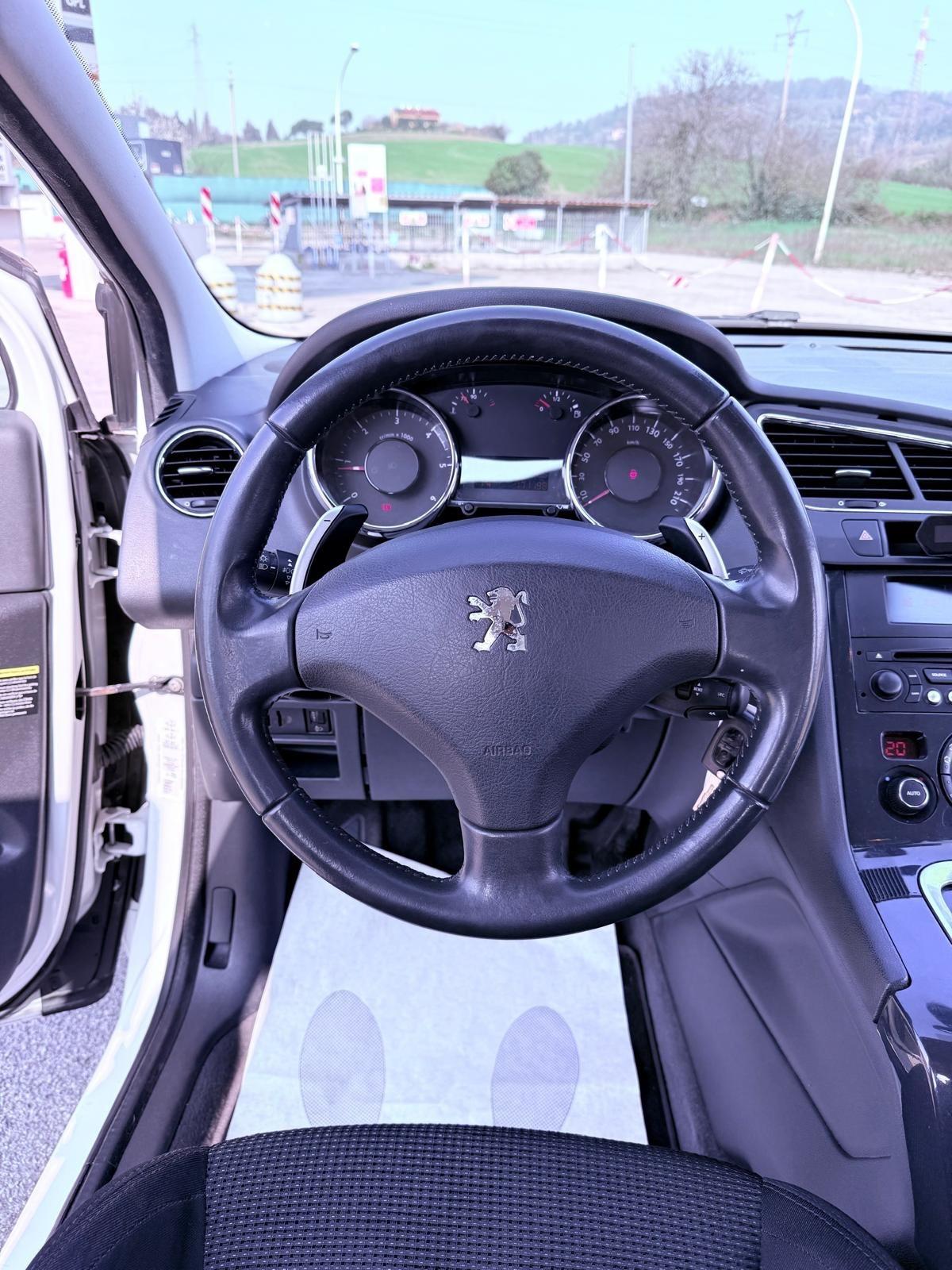 Peugeot 5008 1.6 e-HDi 112CV Stop&Start