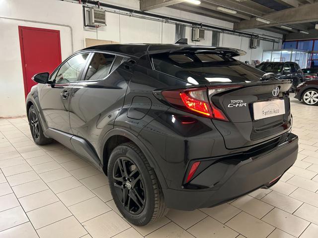 TOYOTA C-HR 1.8 Hybrid E-CVT Black Edition