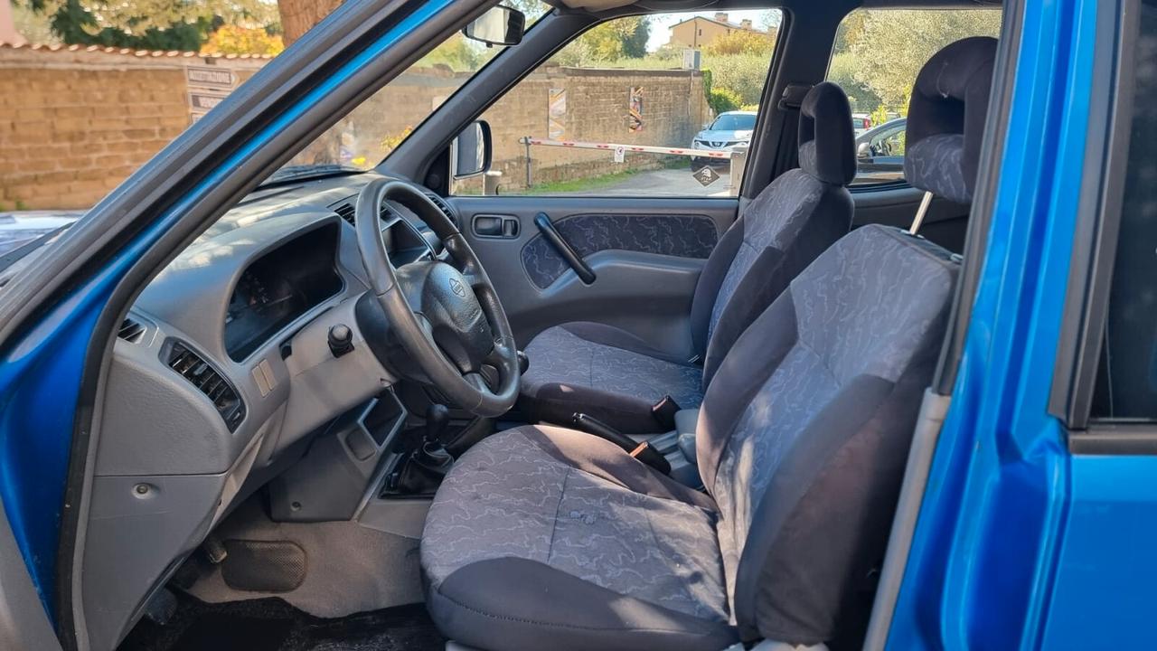 Nissan Terrano II 2.7 Tdi 3 porte SE