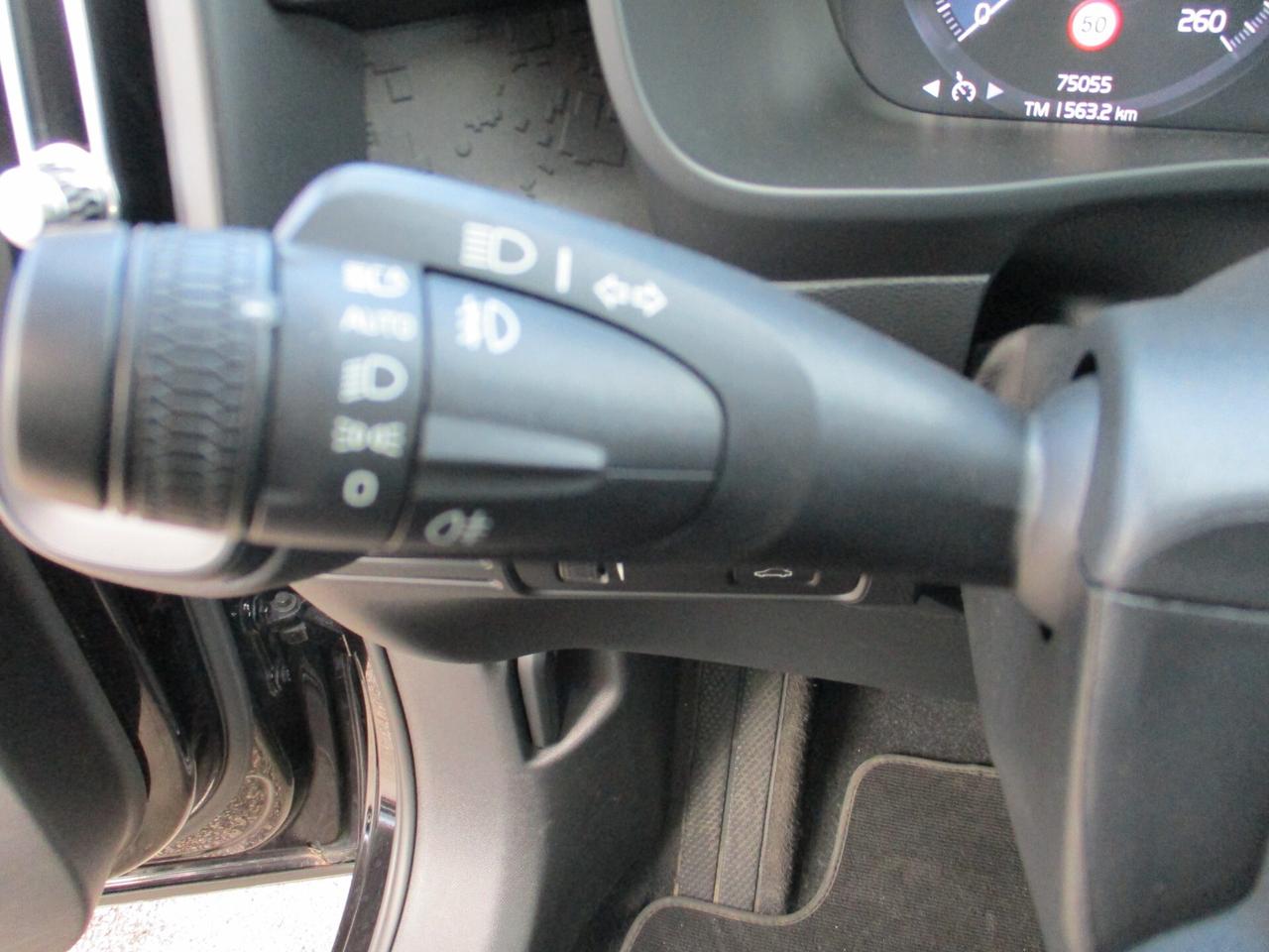 Volvo XC40 T2 automatico Essential