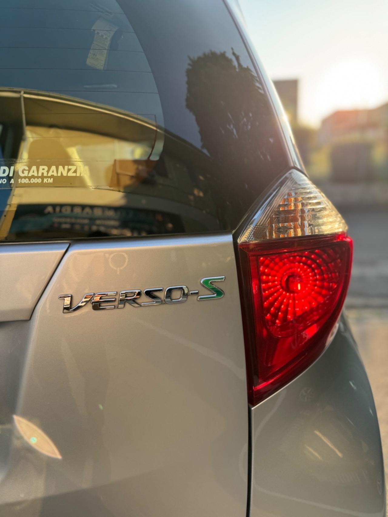 Toyota Verso-S 1.4D MMT Style. Neopatentati.