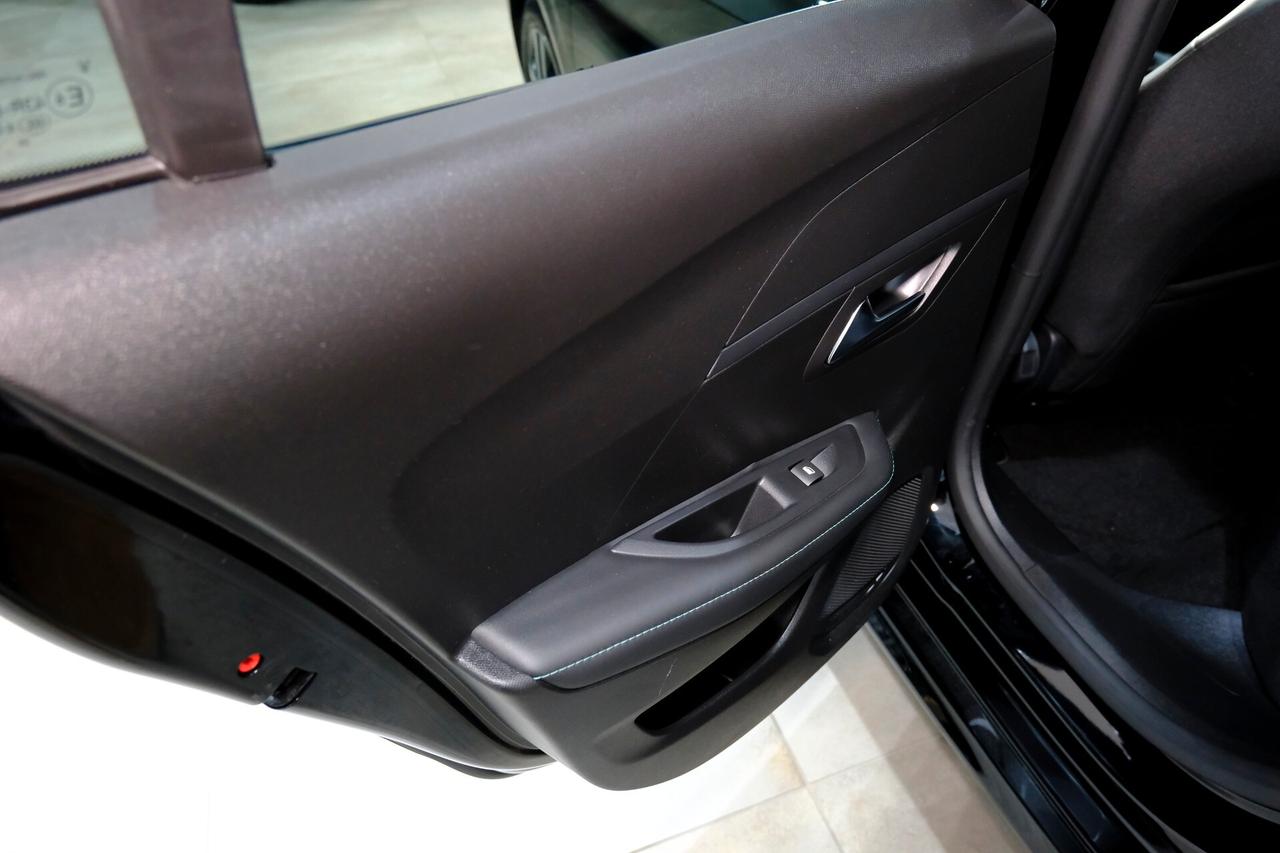 Peugeot 208 1.2T 100cv ALLURE Full LED