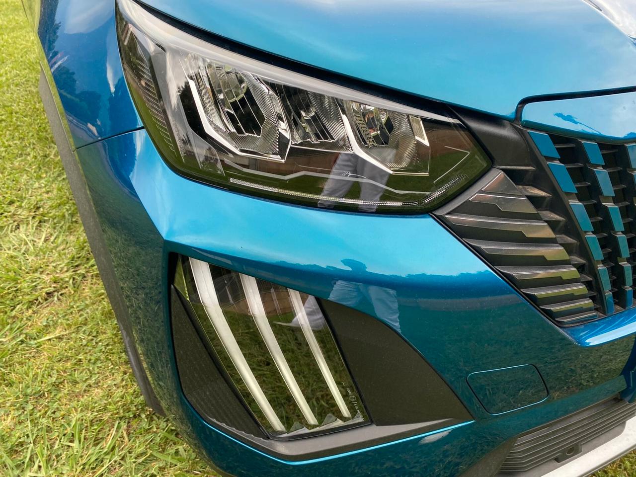 Peugeot 2008 PureTech 130 S&S EAT8 Allure