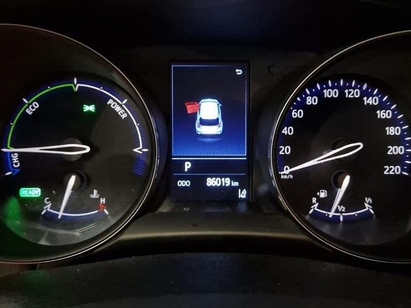 TOYOTA C-HR 1.8H 98CV E-CVT Business