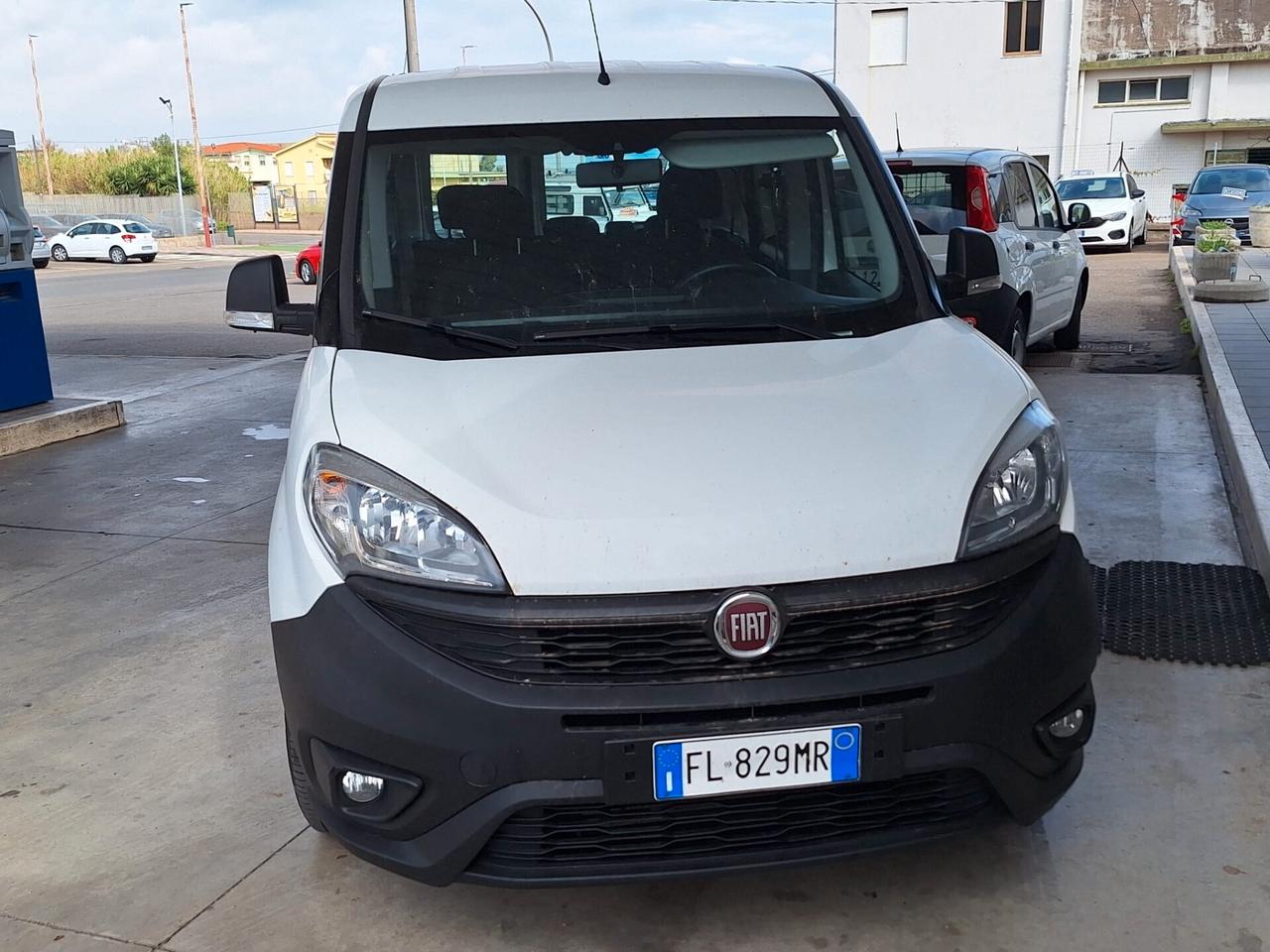 FIAT DOBLO' COMBI 5POSTI