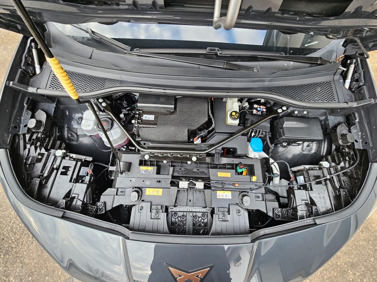 CUPRA Tavascan 77kWh rwd START INCIDENTATA