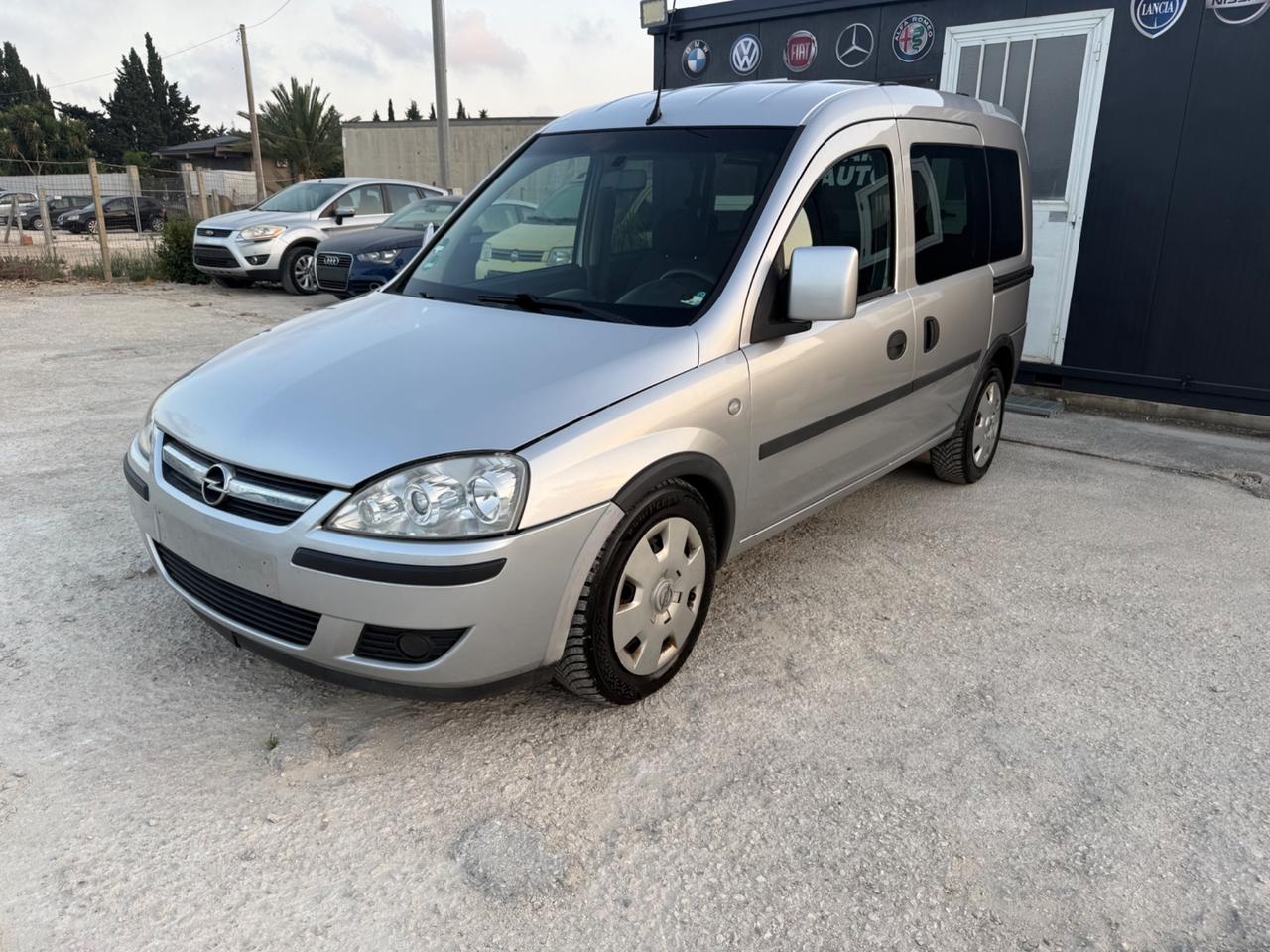 Opel Combo 1.3 CDTI 75CV 5p. Tour Enjoy
