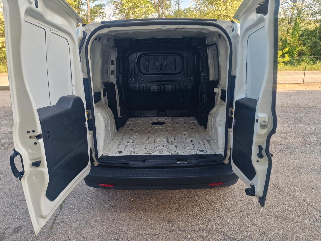 Fiat Doblo Doblò 1.6 MJT 105CV S&S PC-TN Cargo Business
