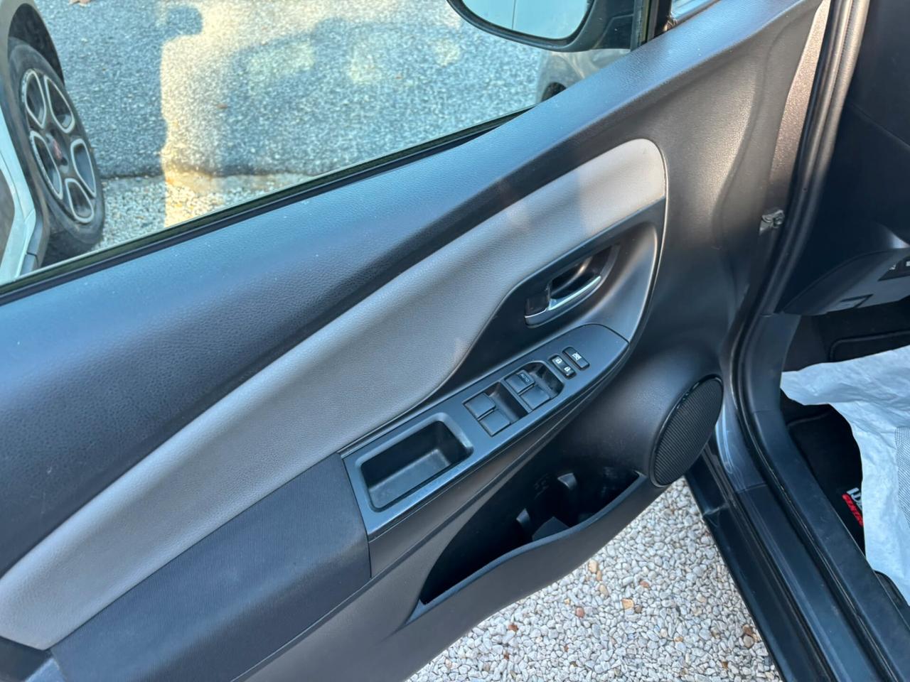 Toyota Yaris 1.5 Hybrid 5 porte Active