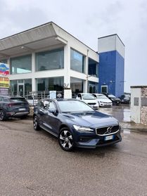 Volvo V60 Cross Country B4 (d) AWD Geartronic Business Pro