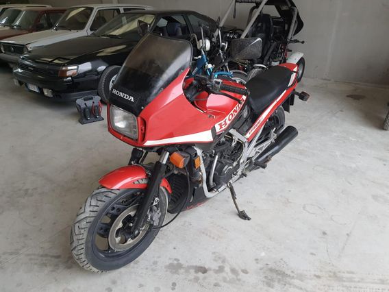 HONDA VF1000F