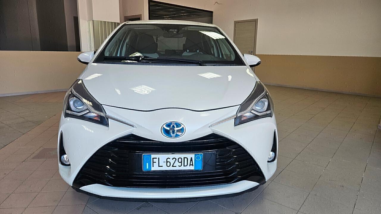 Toyota Yaris BIANCO PERLA