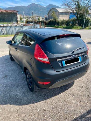 FORD Fiesta 1.4 BENZINA GPL TITANIUM