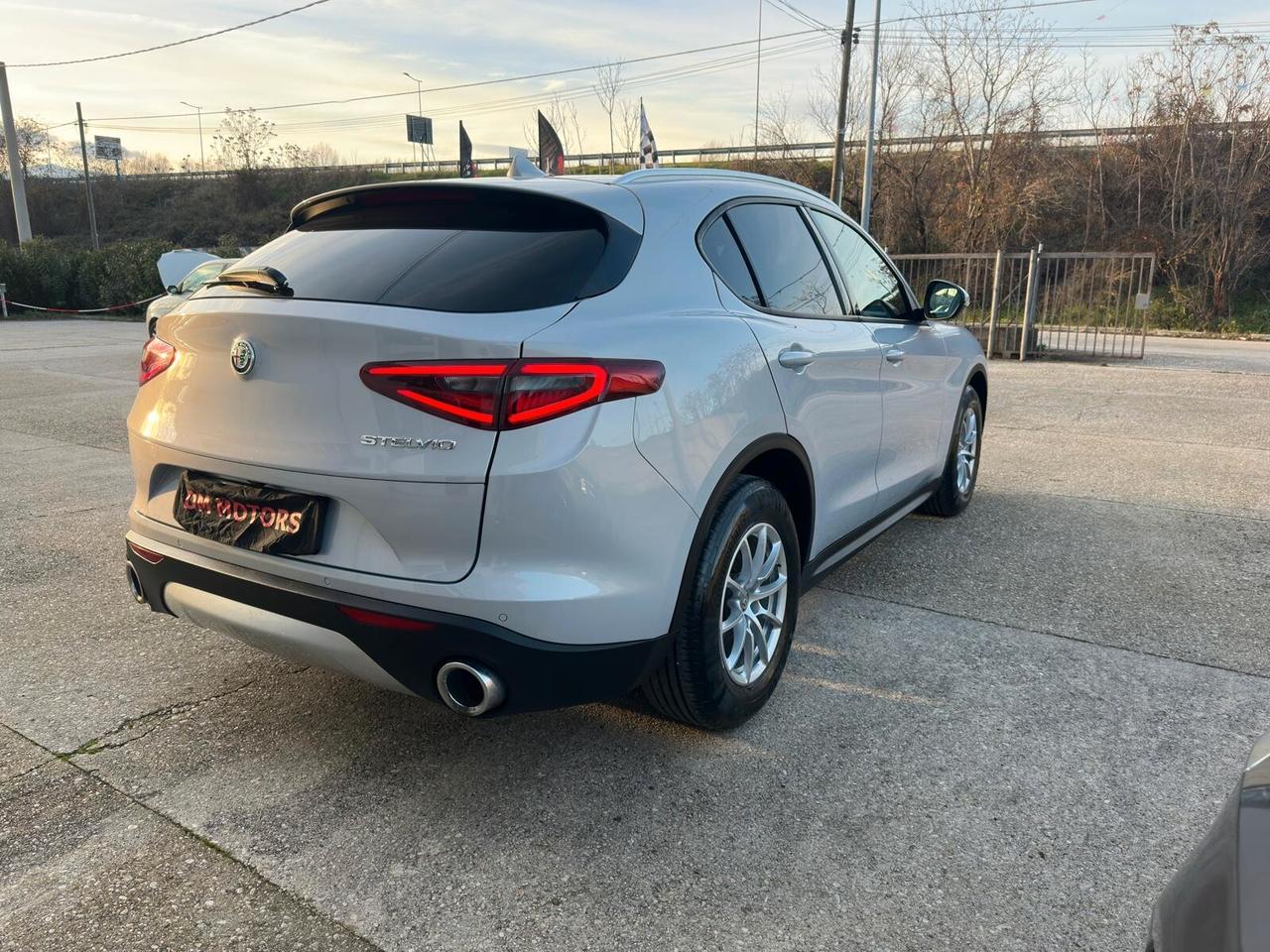 Alfa Romeo Stelvio 2.2 Turbodiesel 160 CV AT8 RWD Business
