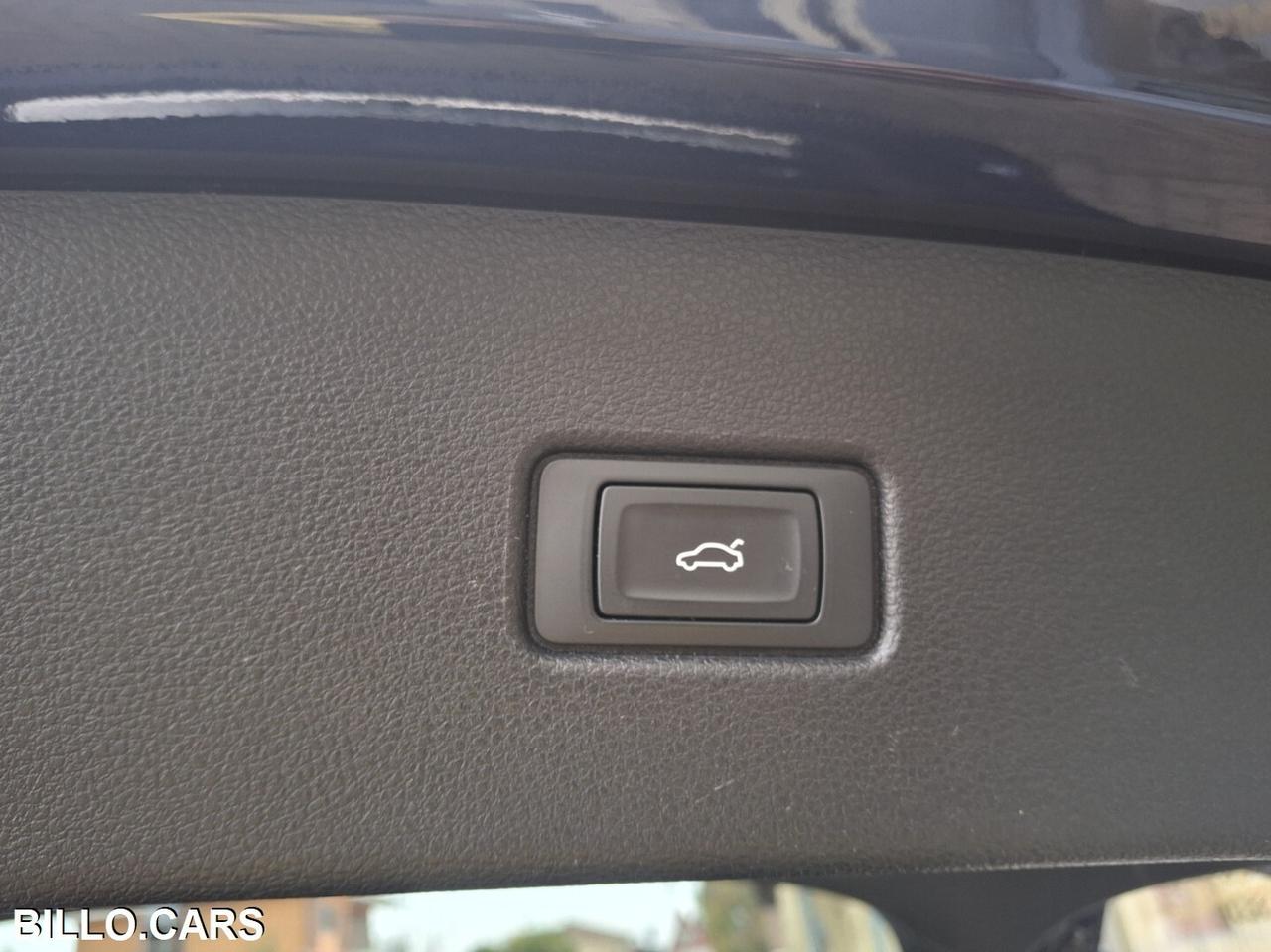 Audi Q5 Sportbak 40 2.0 Tdi mhev S line Quattro