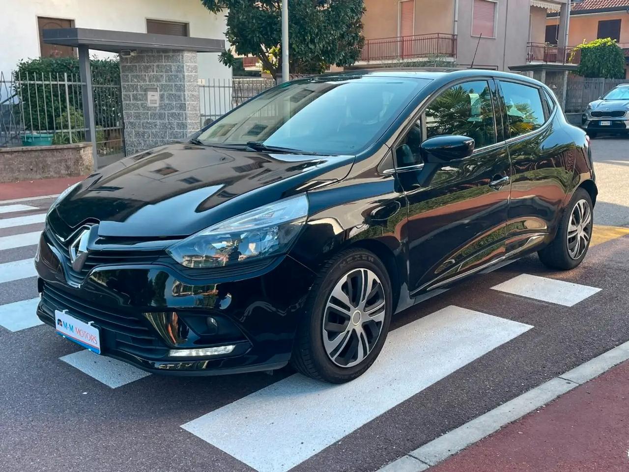 Renault Clio 1.2 75 CV 5 porte