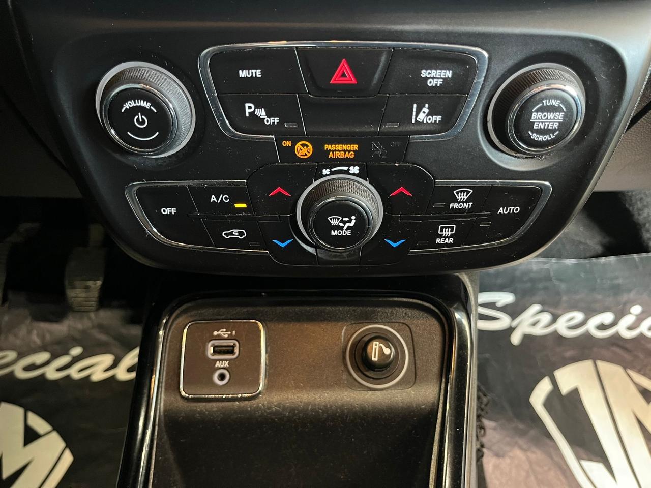 Jeep Compass 1.6 Multijet II 2WD Limited S OK NEOPATENTATI