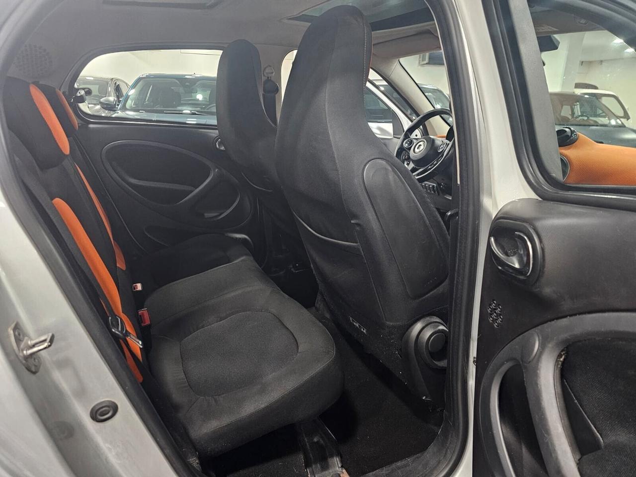 NUOVA SMART FORFOUR PASSION EDITION 1.0 TURBO BENZ 71CV