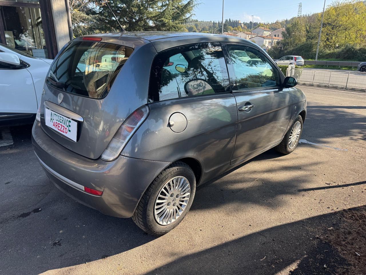 Lancia Ypsilon 1.2 Argento