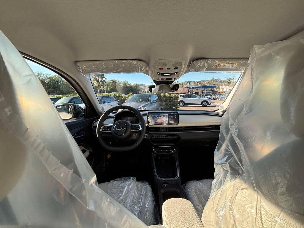 Fiat 600 Hybrid 110 CV DCT MHEV La Prima 2025 KM 0 IVA ESPOSTA Tua a soli 249 Euro al mese