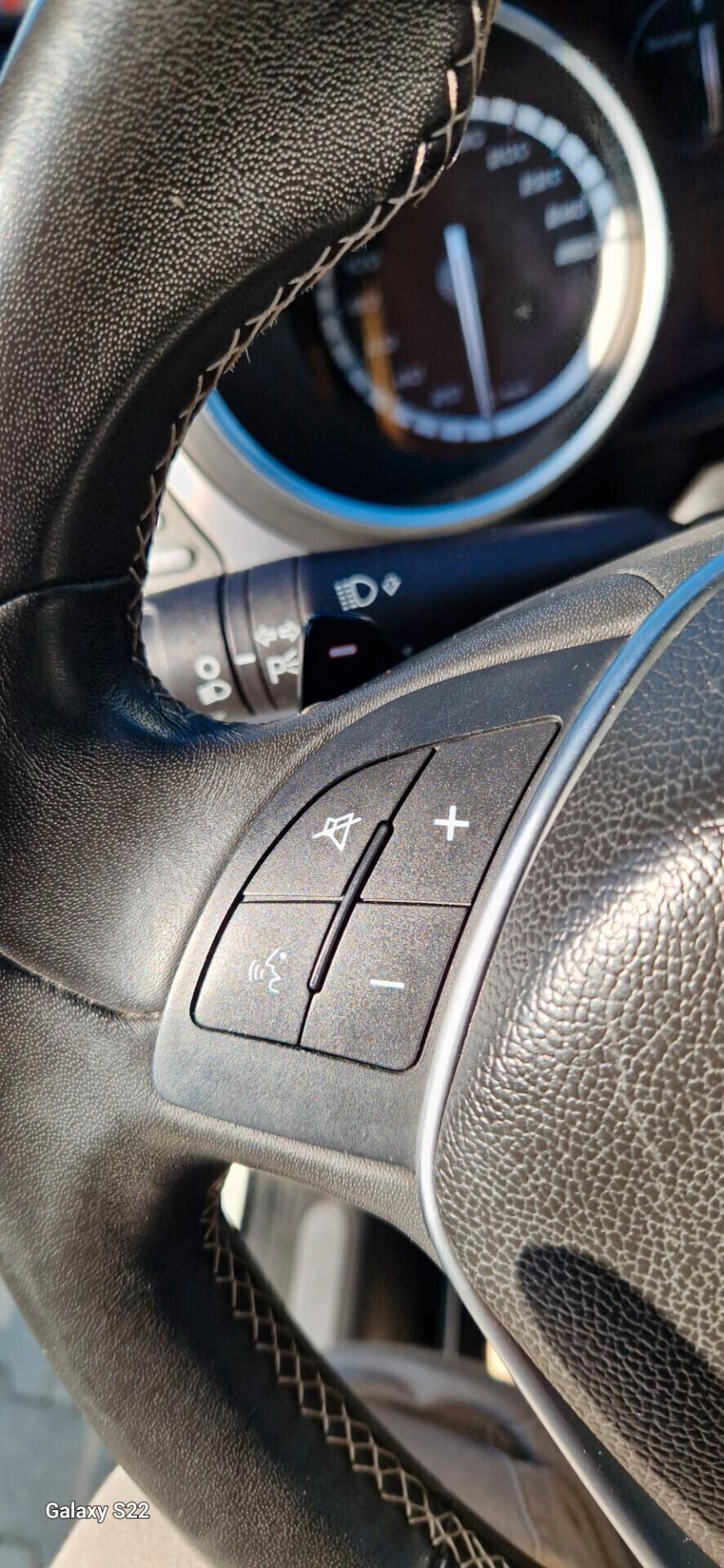 Alfa Romeo Giulietta 1750 240cv Turbo TCT Quadrifoglio Verde