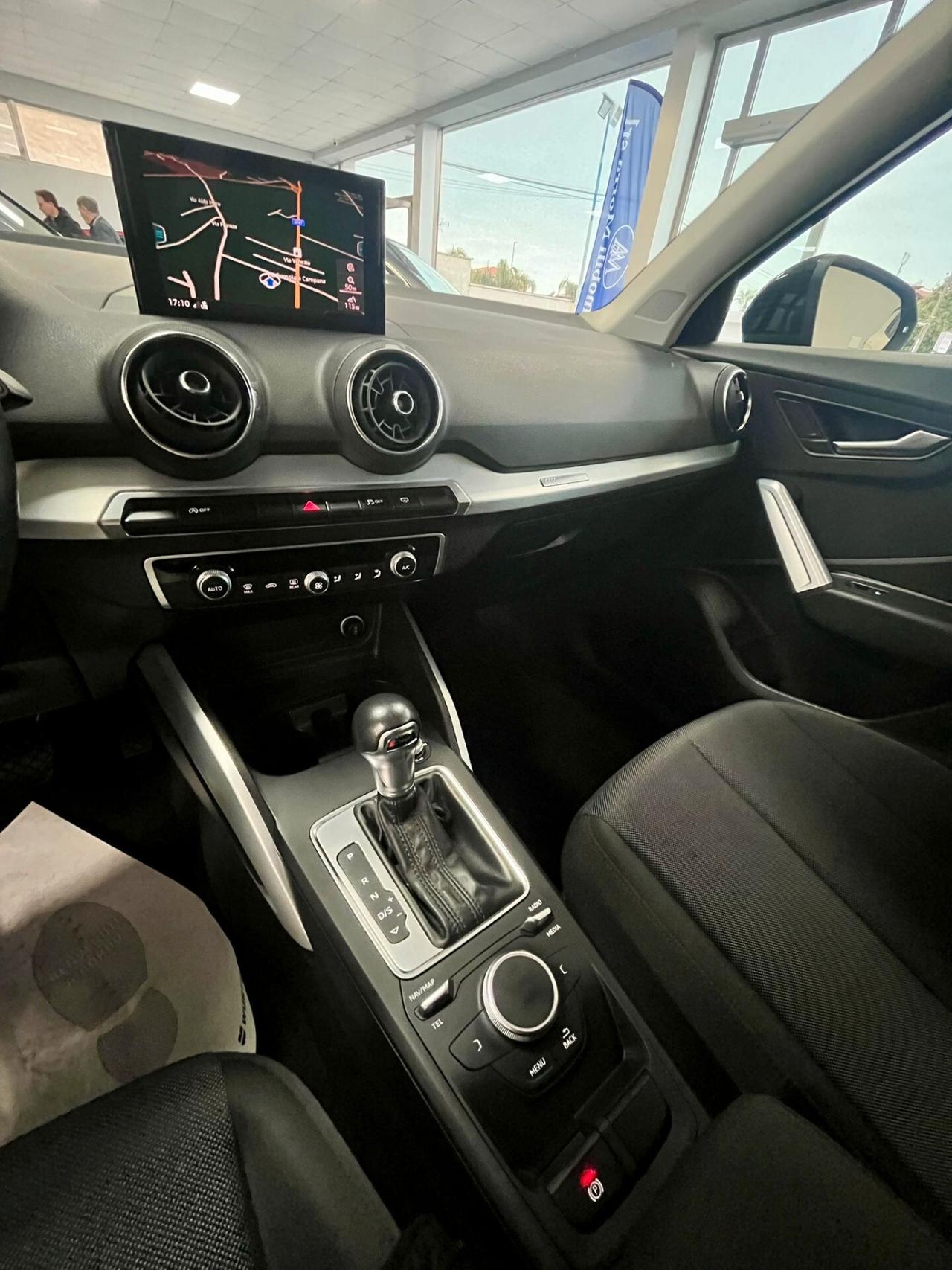 Audi Q2 30 TDI S tronic Business Design